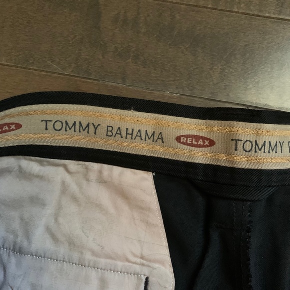 Tommy Bahama Shorts - Picture 3 of 3